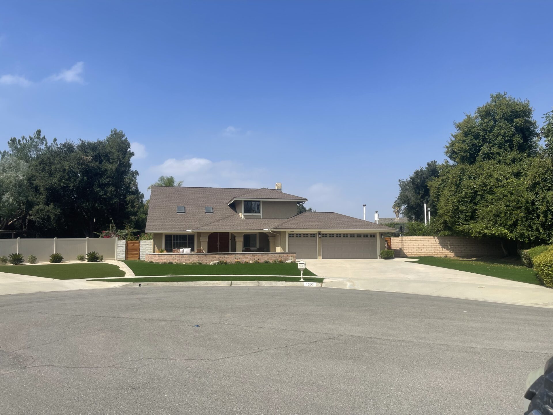 Gura Family Home in South Redlands, full roof replacement with removal of solar electric system and reinstall. This system was also a GAF Golden Pledge Roofing System was a warranty second to non. Please contact us to learn more.